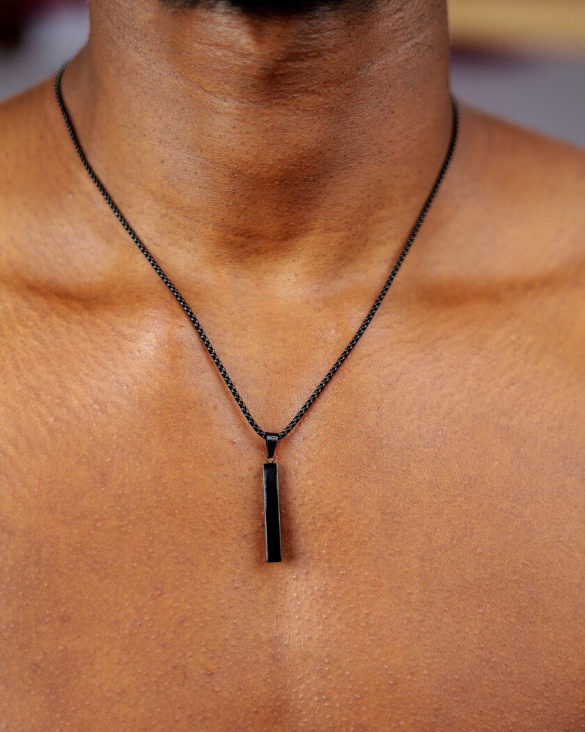 Necklace, Straight